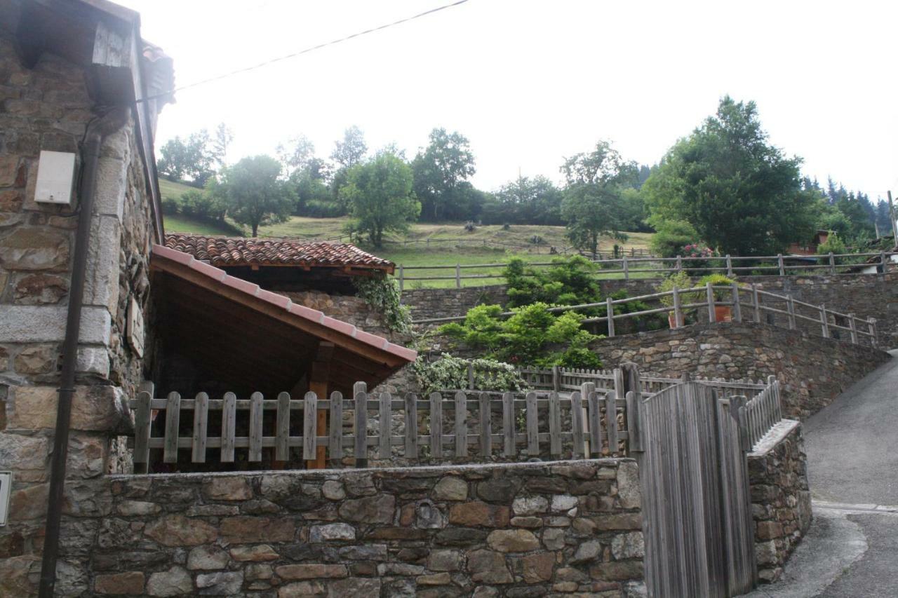 Casa Rural La Xiarapina Serrapio Eksteriør billede